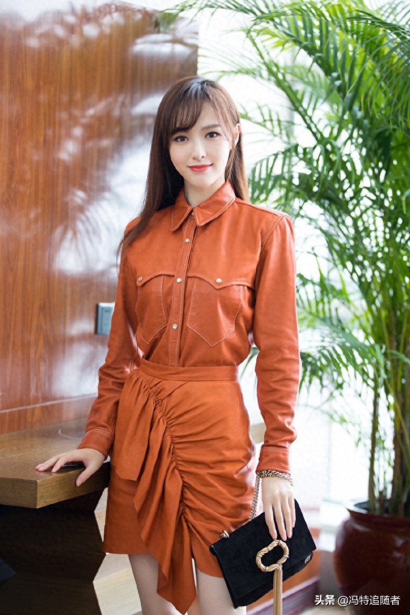 唐嫣，1983年12月出生，可盐可甜，不愧为“百变小天后”