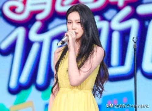 李熙凝？新晋小花被爆恋情，女团出道一路向上