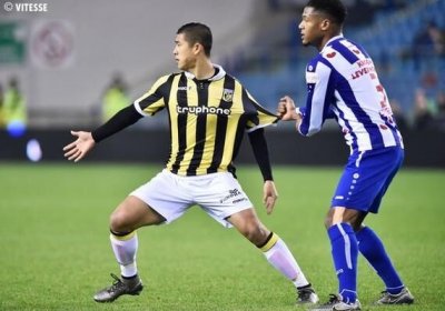 张玉宁上演荷甲首秀 替补登场险造进球