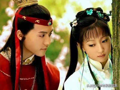 ​贾宝玉和谁同过房？