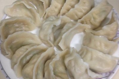 ​荠菜饺子怎么做？步骤在这里，快试试吧！