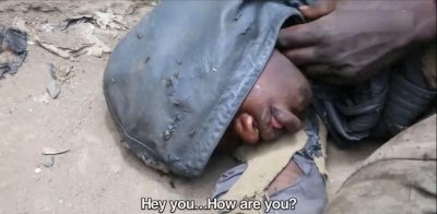 ​非洲肯尼亚吸胶水成瘾，30万穷人手捧胶水狂吸，场面堪比行尸走肉