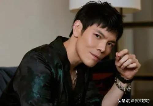 颜值不如妈的10位星二代(7位拼爹上位的星二代)(24)