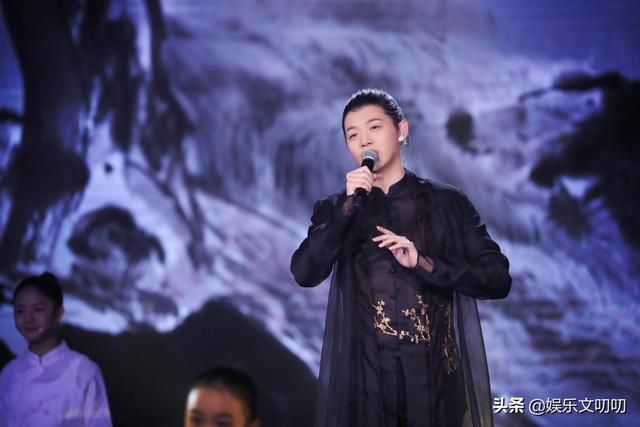 颜值不如妈的10位星二代(7位拼爹上位的星二代)(32)