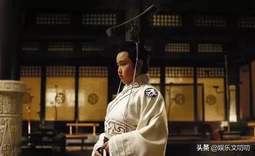 颜值不如妈的10位星二代(7位拼爹上位的星二代)(10)