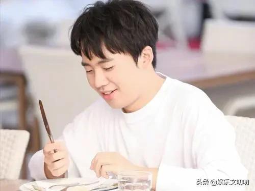 颜值不如妈的10位星二代(7位拼爹上位的星二代)(4)