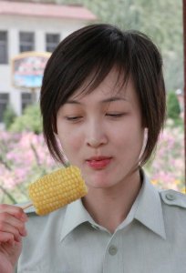 ​王皓闫博雅谈恋爱（闫博雅的故事23岁与王皓相恋）