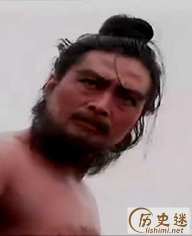 三国演义电视剧许褚的剧照