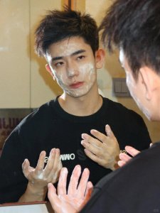 ​男士洗面奶排行榜前十名，洗面奶大赏：哪些品牌值得一试？