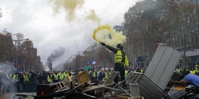 ​疯狂法国：黑人激荡下的崩溃与狂欢！