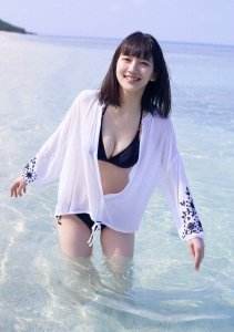 ​日本著名女星吉冈里帆，以纯美风韵和善良之心赢得观众的热爱！