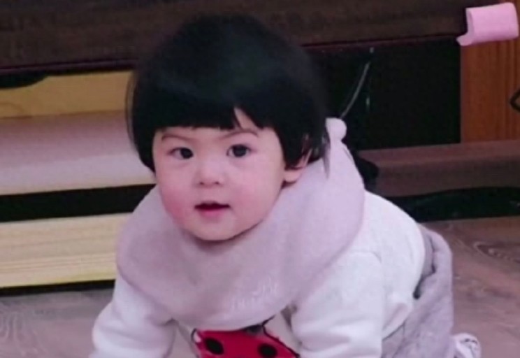 波妞最萌正脸照,捕捉一枚小萌物,最后一张笑得太治愈