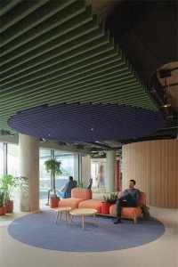 ​Tenderly贝尔格莱德总部：日式禅宗美学与积木般趣味建构的融合