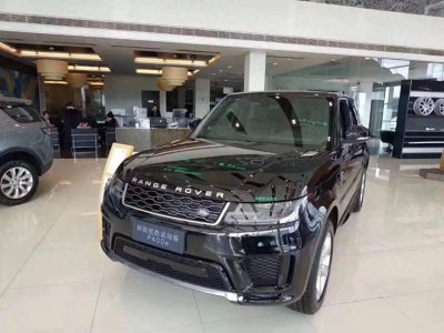 ​路虎揽胜运动版（Range Rover Sport）是路虎（Land Rover）