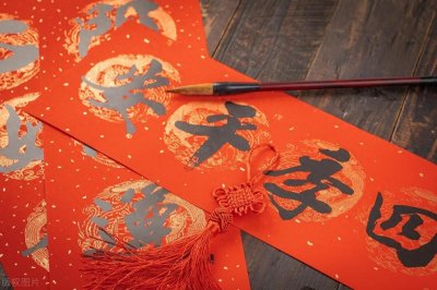 ​骂人不带脏字的四个对联，个个尖酸刻薄，没点水平还听不出被骂