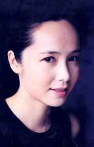 ​蒋雯丽：优雅与才华的化身