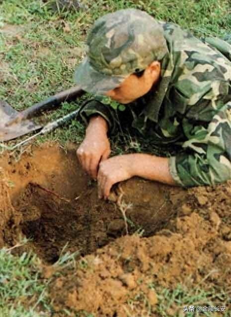 搬走“死神”:1994年中越边境大扫雷