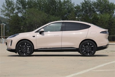 ​昊铂HT 670特高压激光雷达版：比星纪元ET更宽敞？800V快充真的快