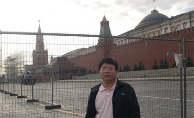 ​死后遭反复折腾，尸体只剩下个头颅：列宁墓前的沉思