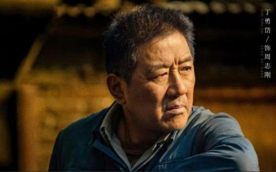 ​老戏骨丁勇岱：儿子是知名导演，65岁仍不敢老去，还要照顾老母亲