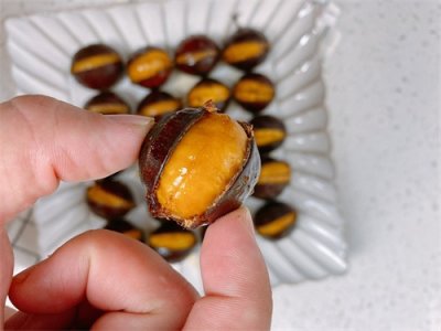 ​教你板栗快速去壳的方法，10分钟剥一大盆，附上板栗的保存方法