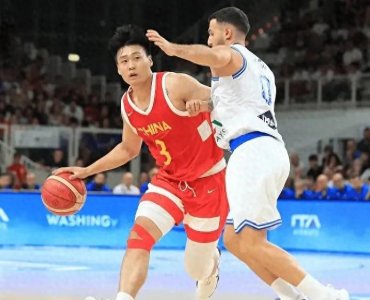 ​中国男篮巡礼——赵睿，身体素质极好的高大双能卫