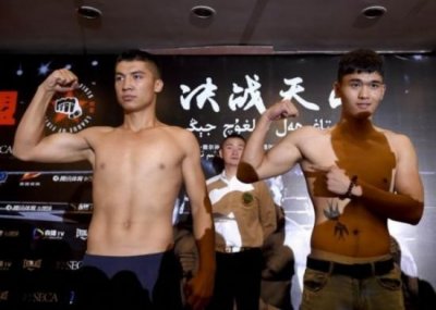 ​拳力联盟新疆勇士回主场 天山脚下诞拳力盟主