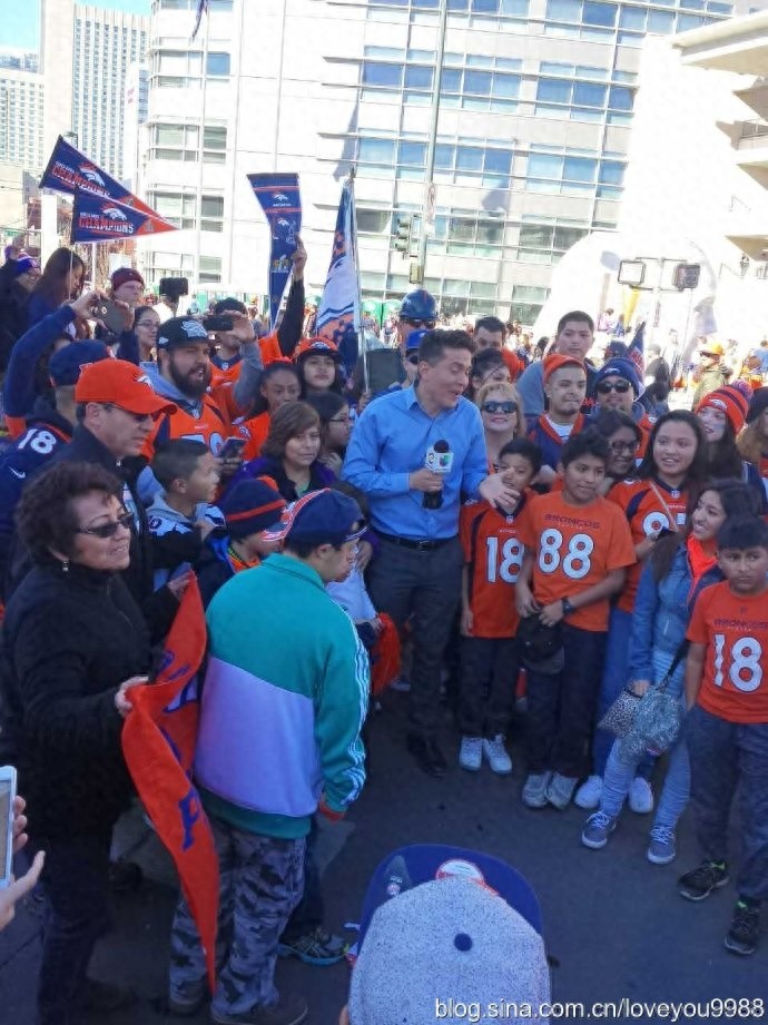 为啥美国人爱看“美国春晚”?