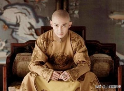 ​乾隆的传位之谜：17个儿子，他为何会选平庸的颙琰为储君？