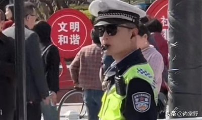 ​天水使出“美男计”揽客！司机交警全员帅哥，网友们抵挡不住了！