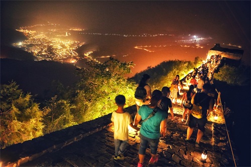不到长城非好汉，夜晚的司马台长城，真的太美了