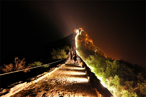 不到长城非好汉，夜晚的司马台长城，真的太美了