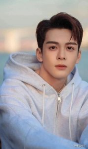 ​曾舜晞：《莲花楼》出圈的深圳富二代，阔绰生活吸引众人瞩目！