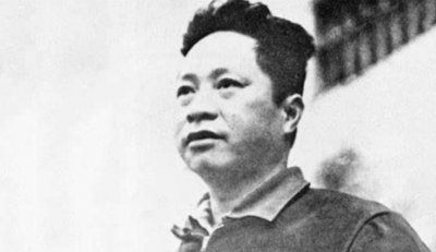 ​叶挺夫妇空难牺牲后，后人结局：长子成中将，孙子成著名导演