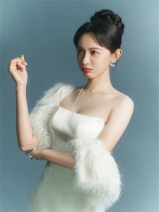 ​施诗 《知否》里面的墨兰，现代装也好美