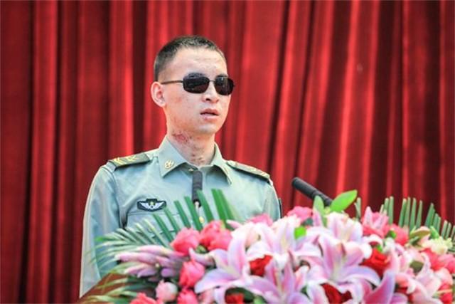 杜富国获八一勋章有什么待遇（和平年代被授一等功奖章）(2)