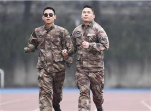 杜富国获八一勋章有什么待遇（和平年代被授一等功奖章）(19)