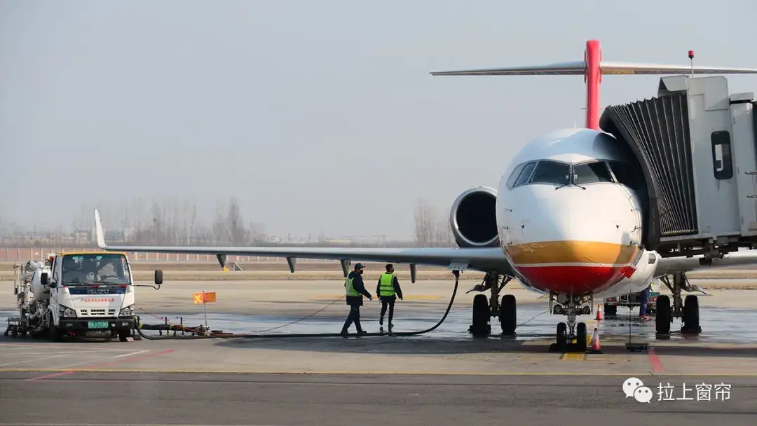 飞机燃油是什么油?航空煤油收费价格表一览