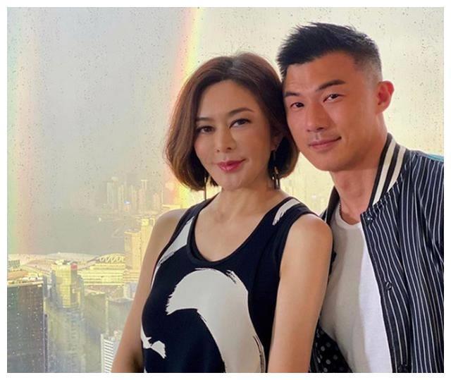 曝57岁关之琳新恋情,与绯闻男友在豪宅看双彩虹,情路坎坷